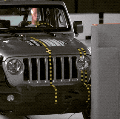 IIHS Releases Video of 2019 Jeep Wrangler Tipping Over in Testing