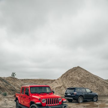 jeep gladiator and toyota 4runner