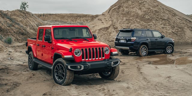 2020 Jeep Gladiator vs. 2019 Toyota 4Runner: Tough Truck Showdown