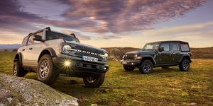 ford bronco vs jeep wrangler 2024