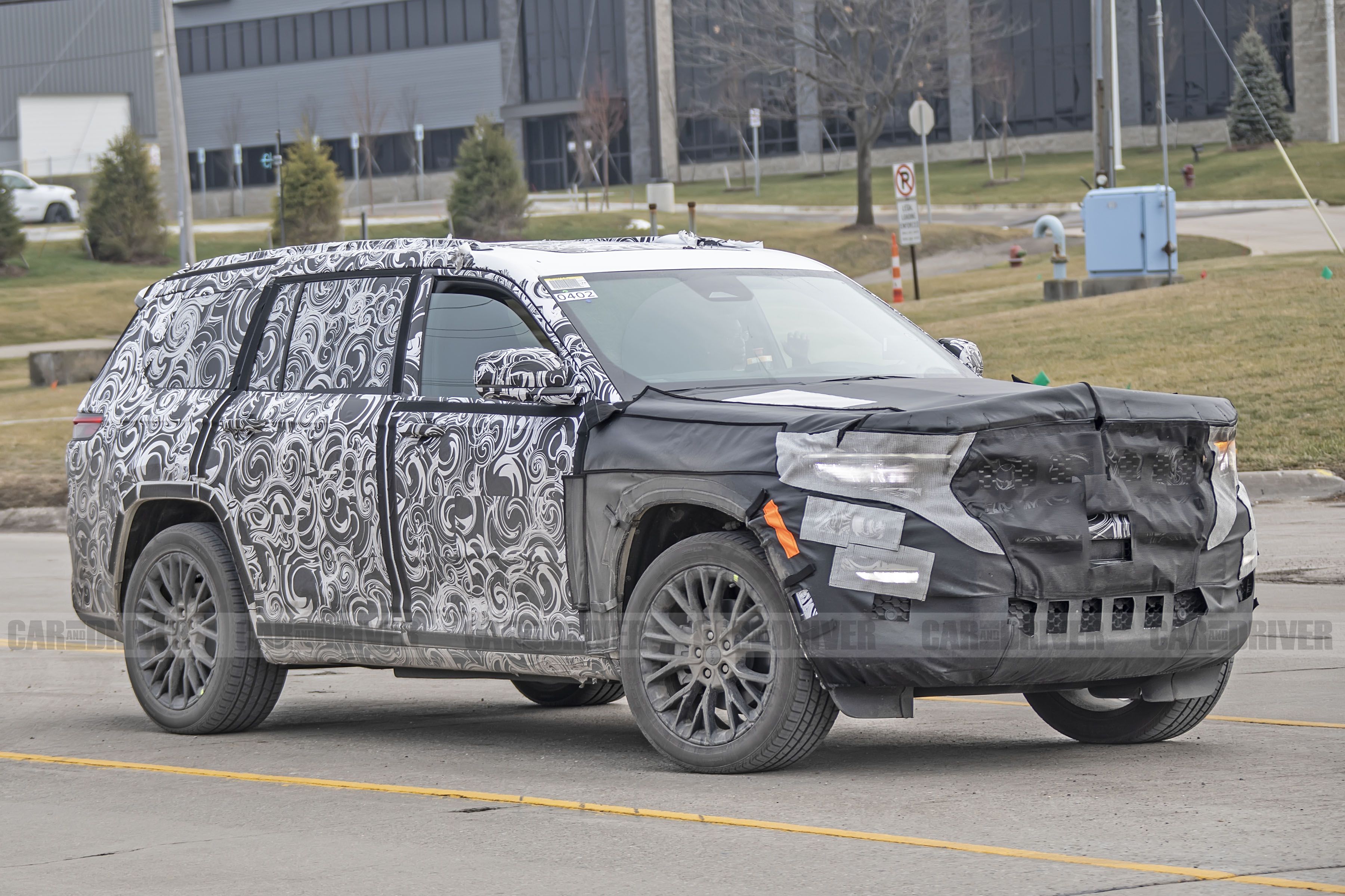 2021 Jeep Grand Cherokee Will Be New for the First Time in a Decade