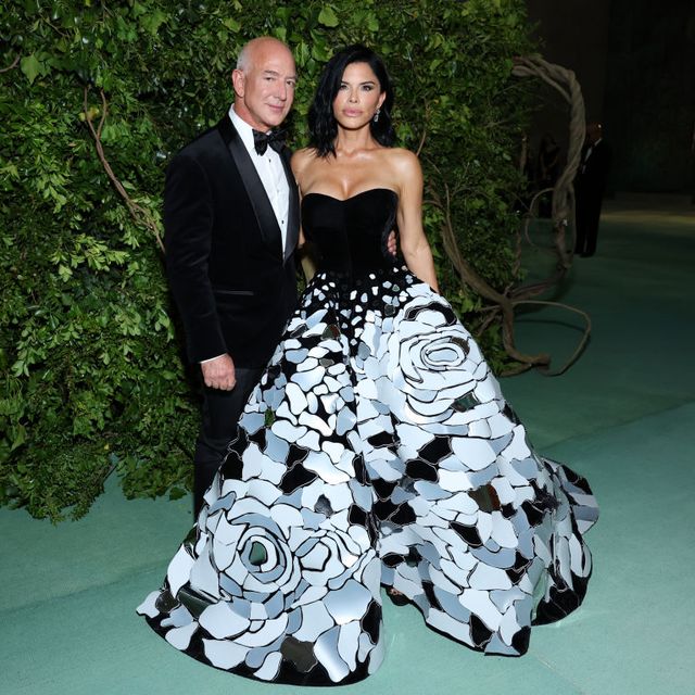 Jeff Bezos & Lauren Sánchez Wedding News, Date, Location