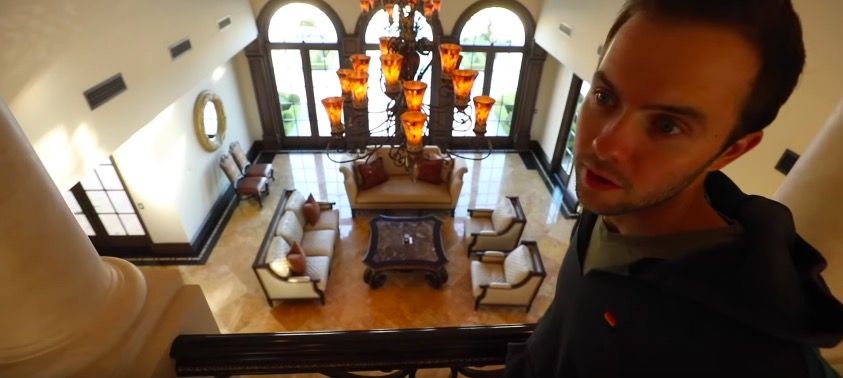 Jeffree Star moved: A look inside his hideous new house – Film Daily