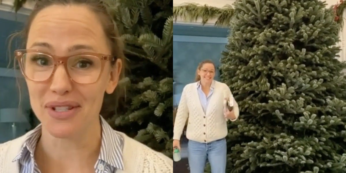 Jennifer Garner Showed Off Her Gigantic Christmas Tree on Instagram
