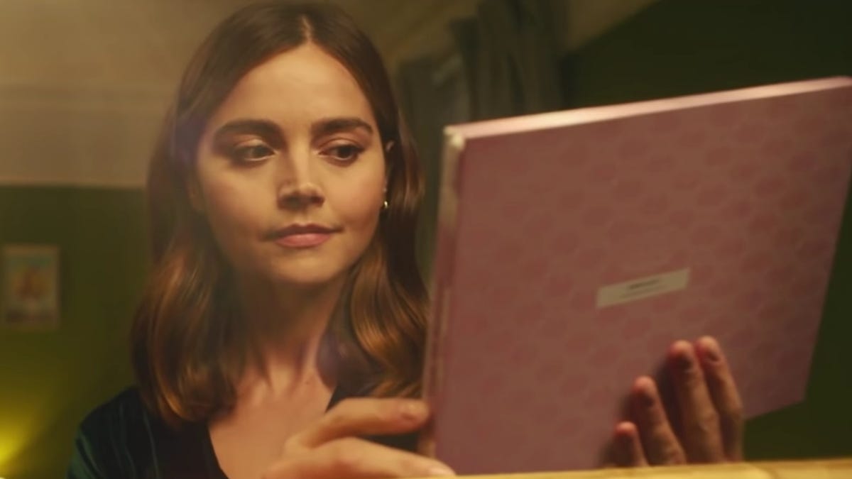 preview for Doctor Who's Jenna Coleman stars in magical Boots Christmas ad