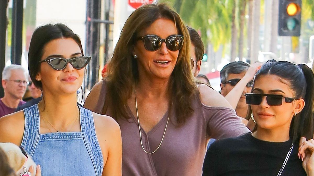 Kendall Jenner Rocks Crop Top For Dinner With Dad Caitlyn Jenner