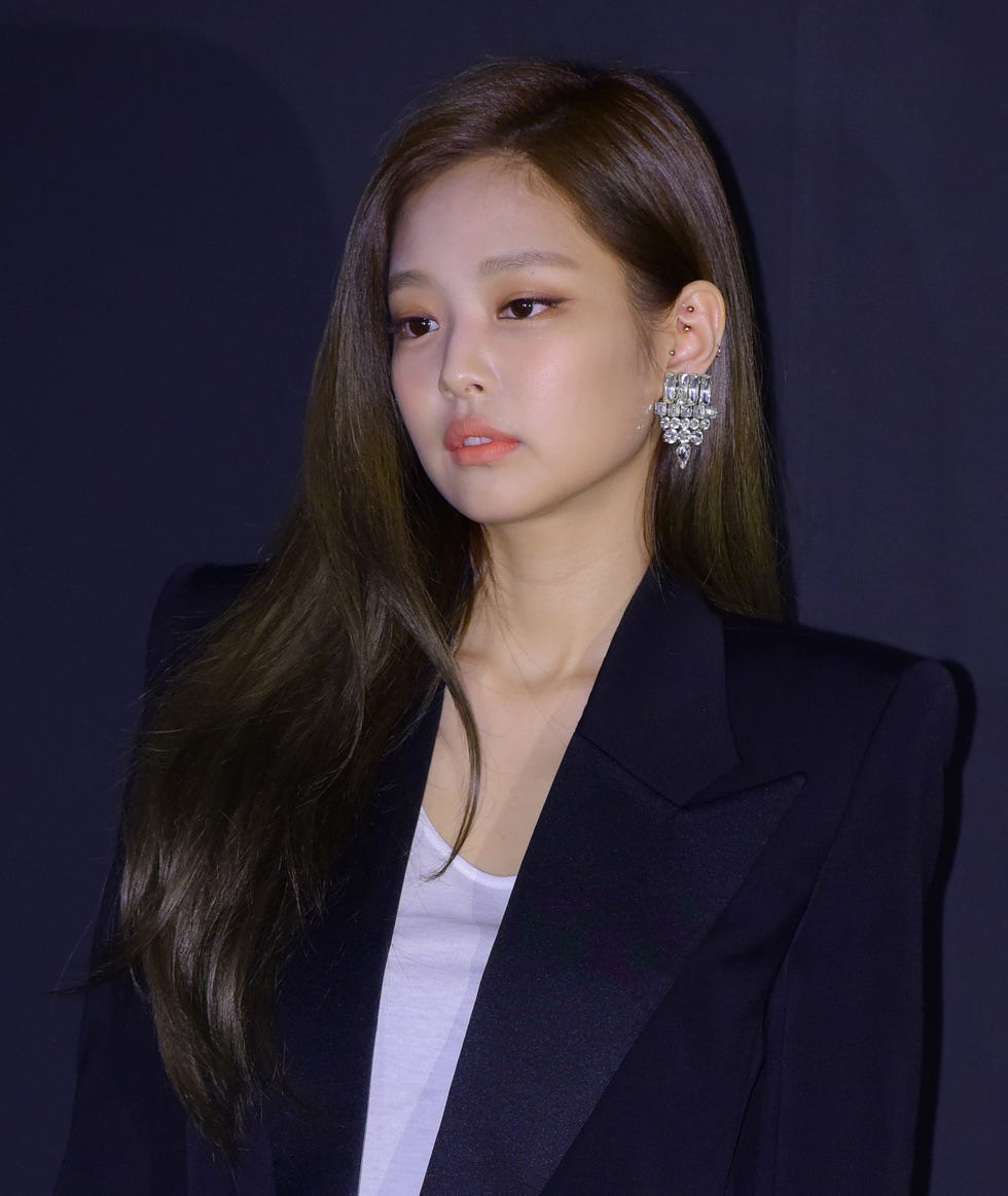 blackpink jennie無層次短髮新造型美翻！「瀏海染、編髮」35款髮型盤點