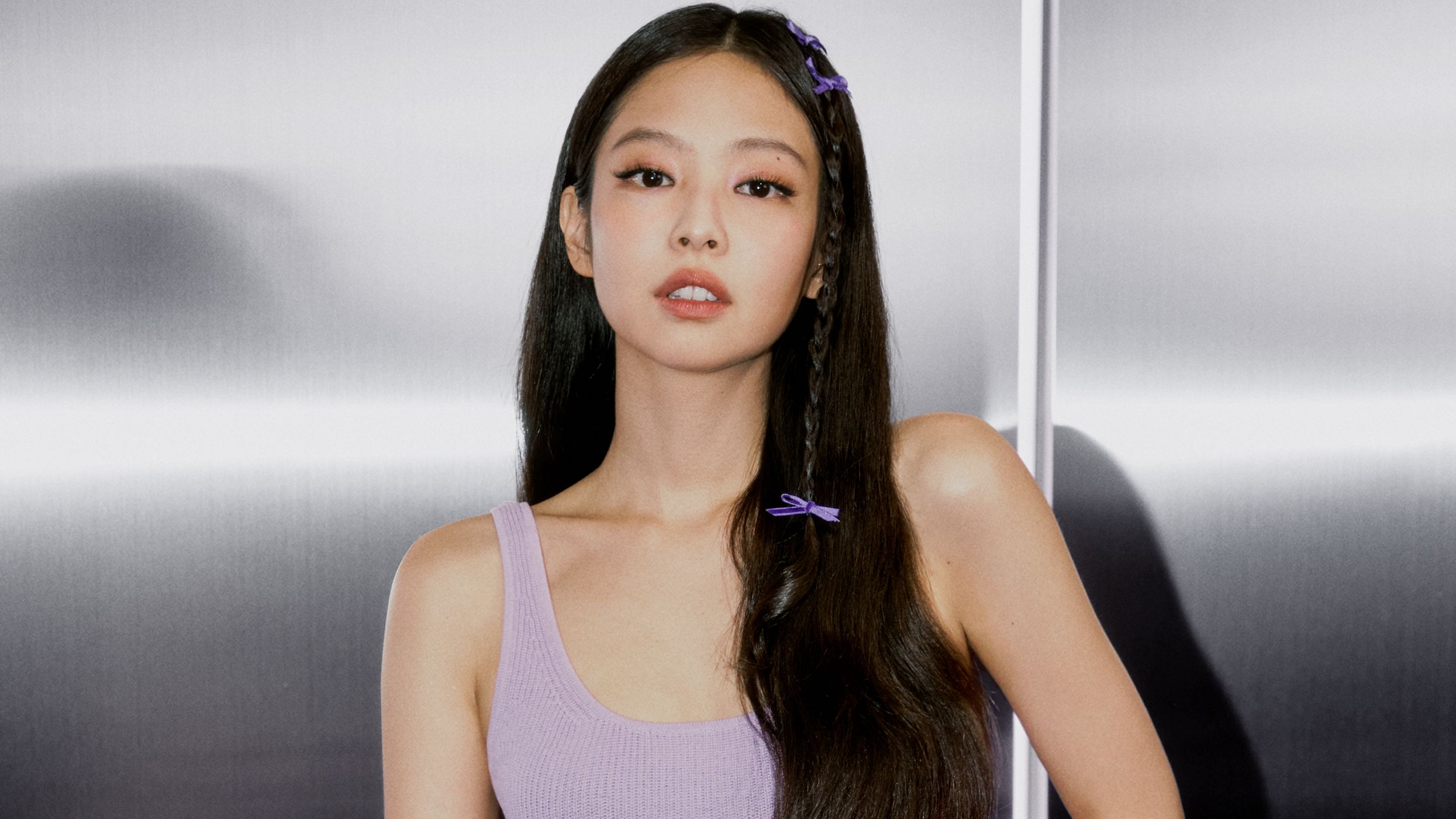 BLACKPINK's Jennie shows off her gorgeous figure as a 'Calvin