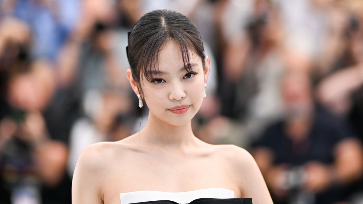BLACKPINK JENNIE着用 スタジャン ブラックピンク ジェニー
