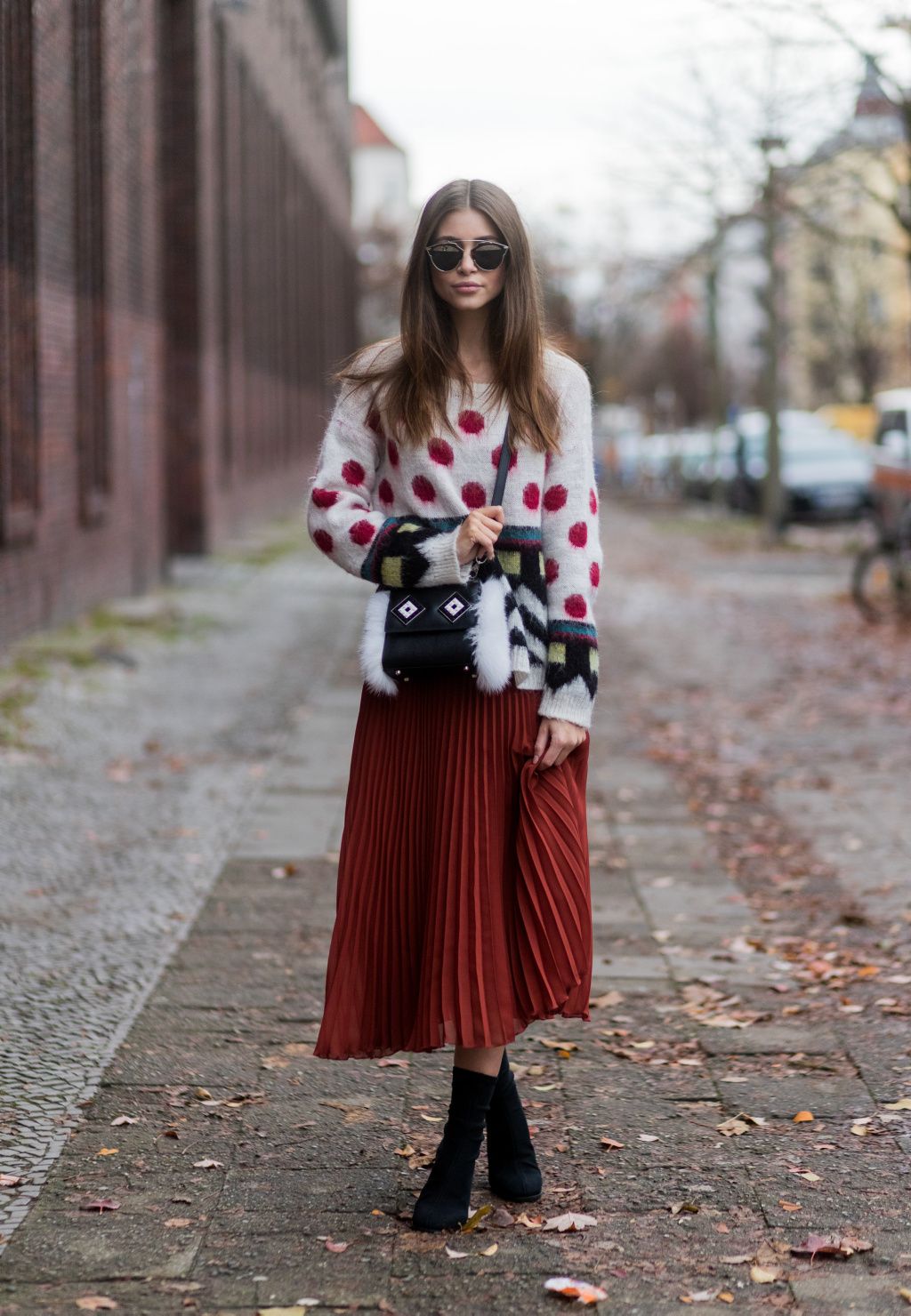 Estos son los 7 zapatos con los que debes combinar tu falda o vestido midi