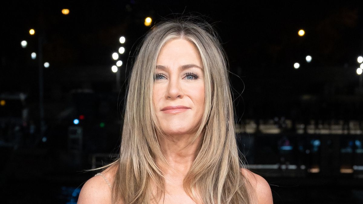 preview for Jennifer Aniston's dating history