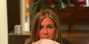 jennifer aniston posts workout video with her dogs