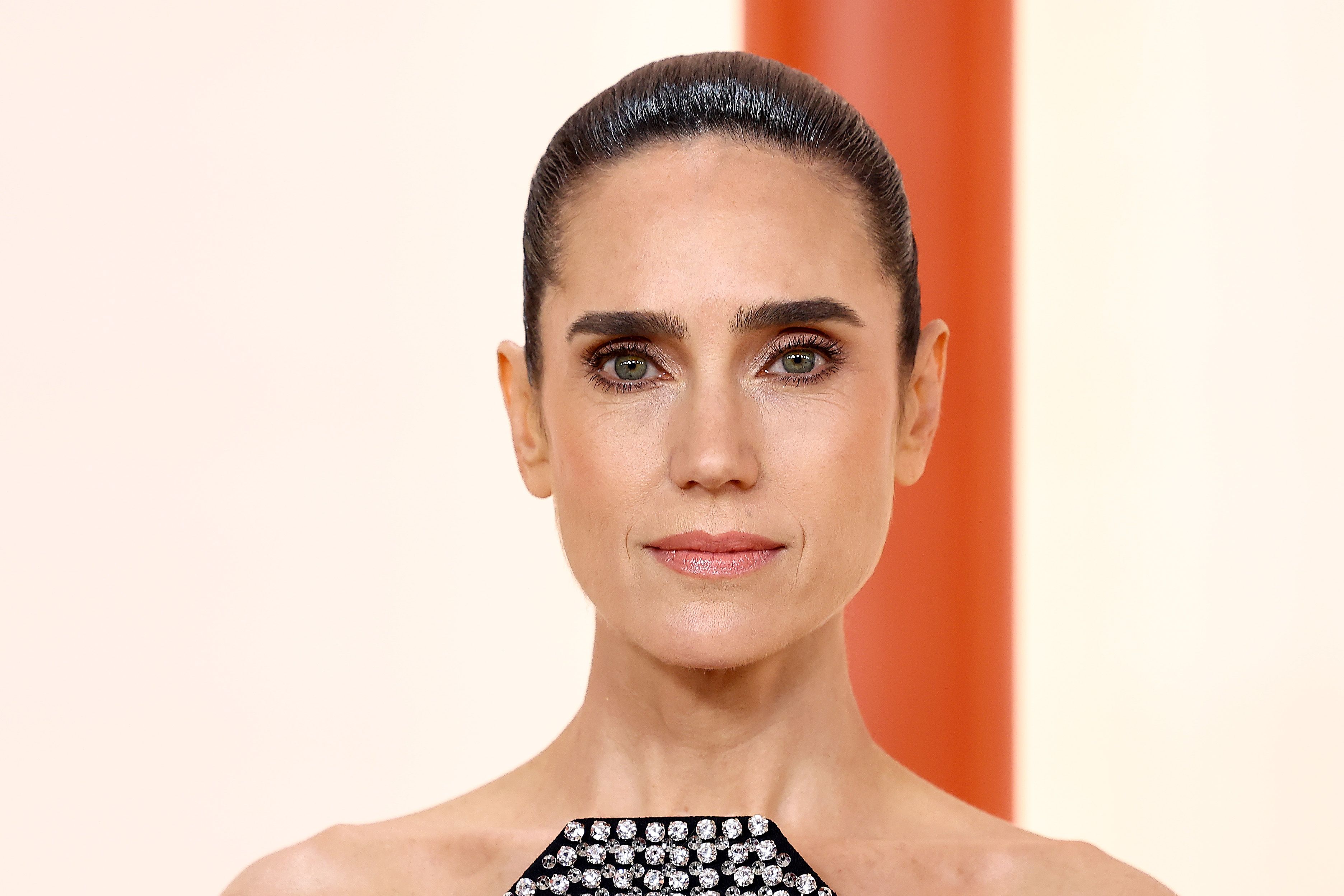 Jennifer Connelly, Los mejores looks de belleza de los premios Oscar 2023