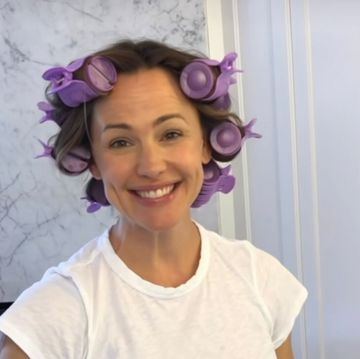 jennifer garner hot roller hair tutorial