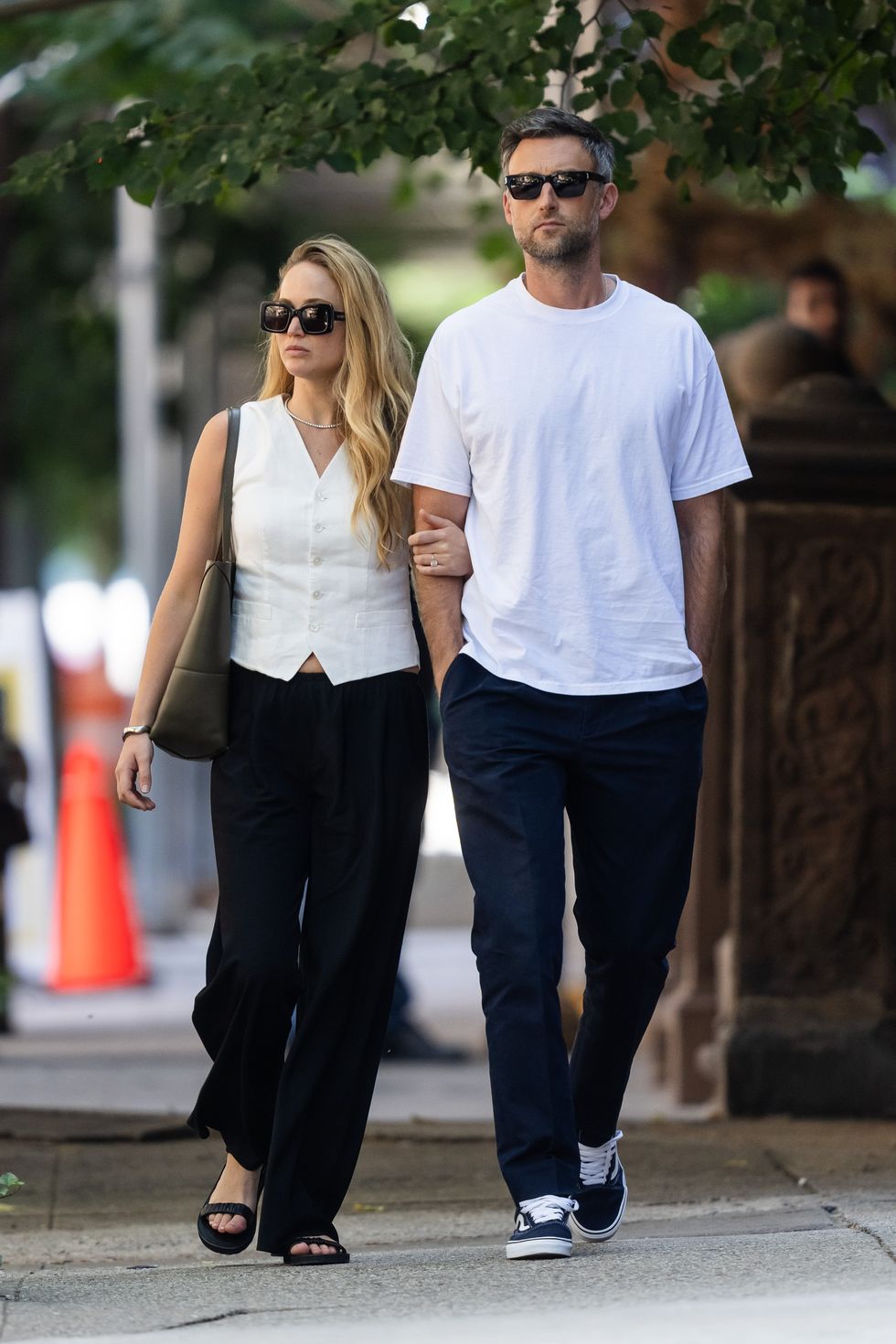 Jennifer Lawrence And Cooke Maroney Are Seen In The Upper News Photo 1695631333 ?resize=980 *