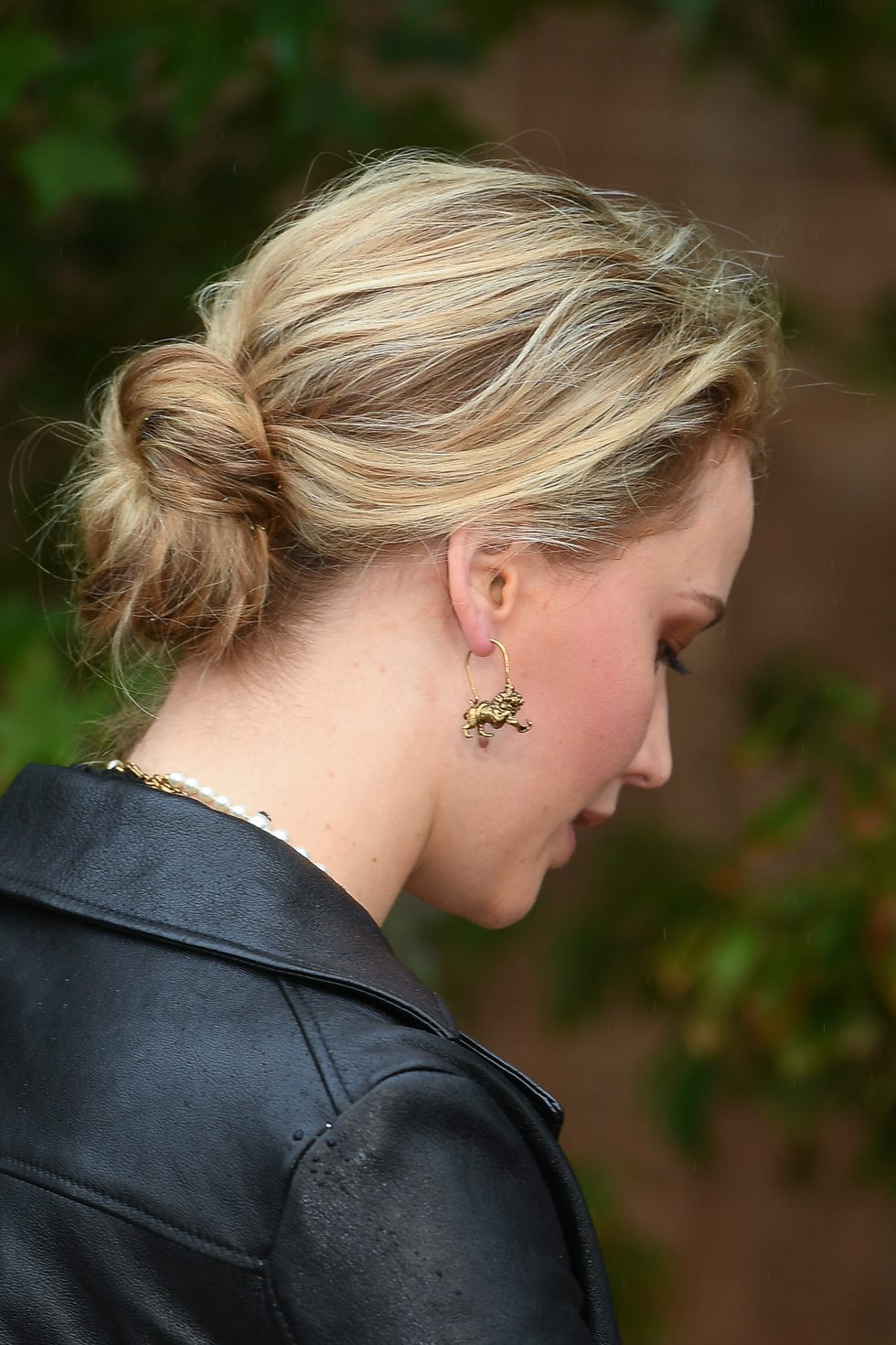 Kristen Bell Cute Low Bun Is New Summer Bob Hair Trend