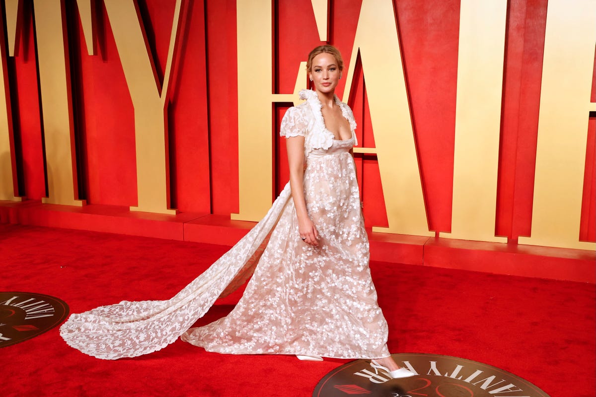 Jane Austen Dressing Will Be The Next Breakout Bridal Trend — Here's How To Wear It