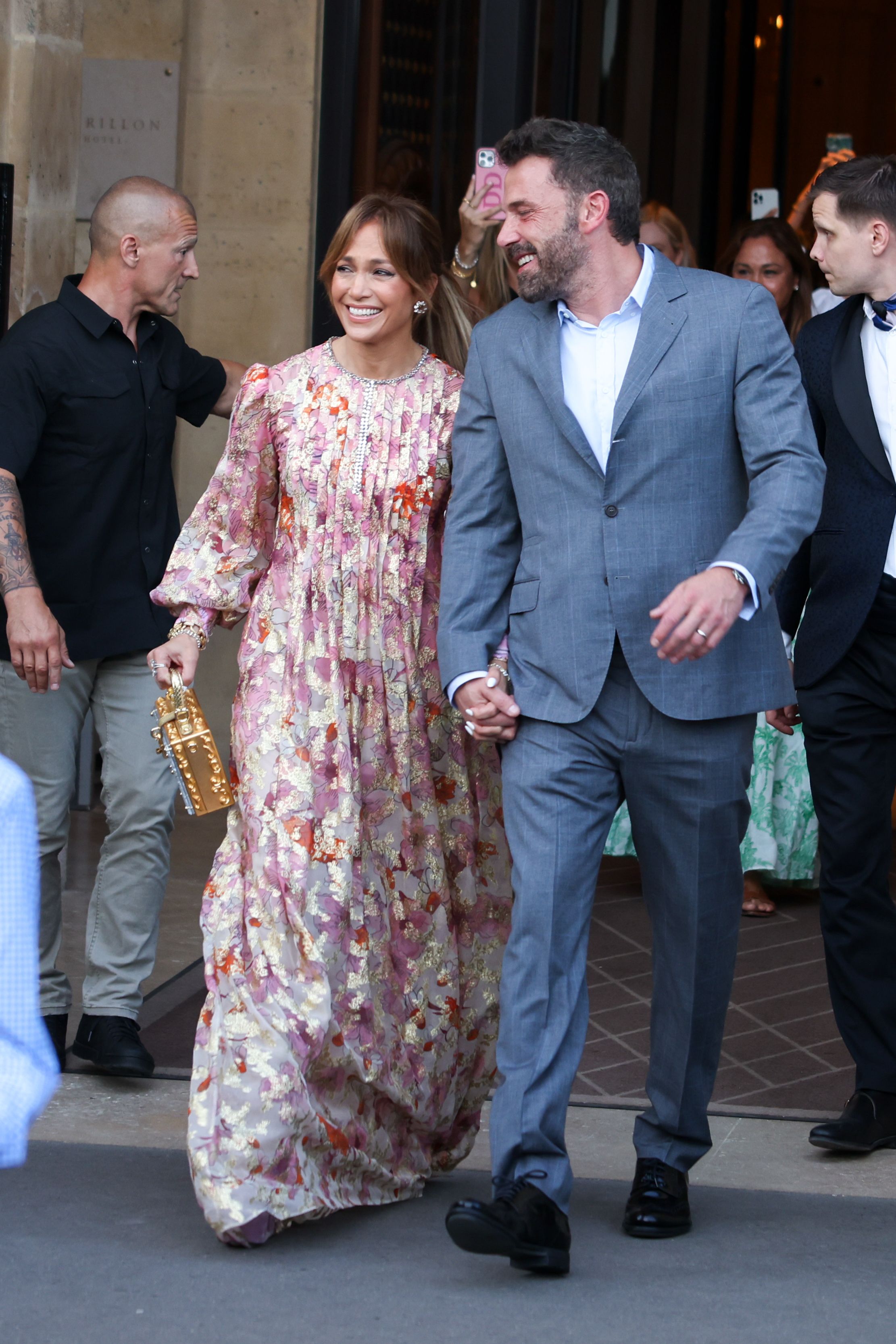 Jennifer Lopez e Ben Affleck, la luna di miele a Parigi (con figli