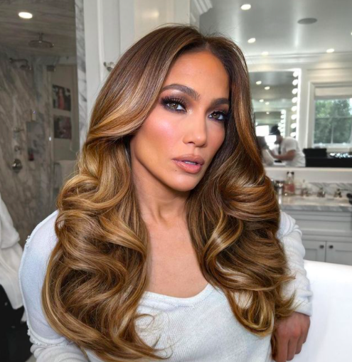 Jennifer lopez deals new haircut