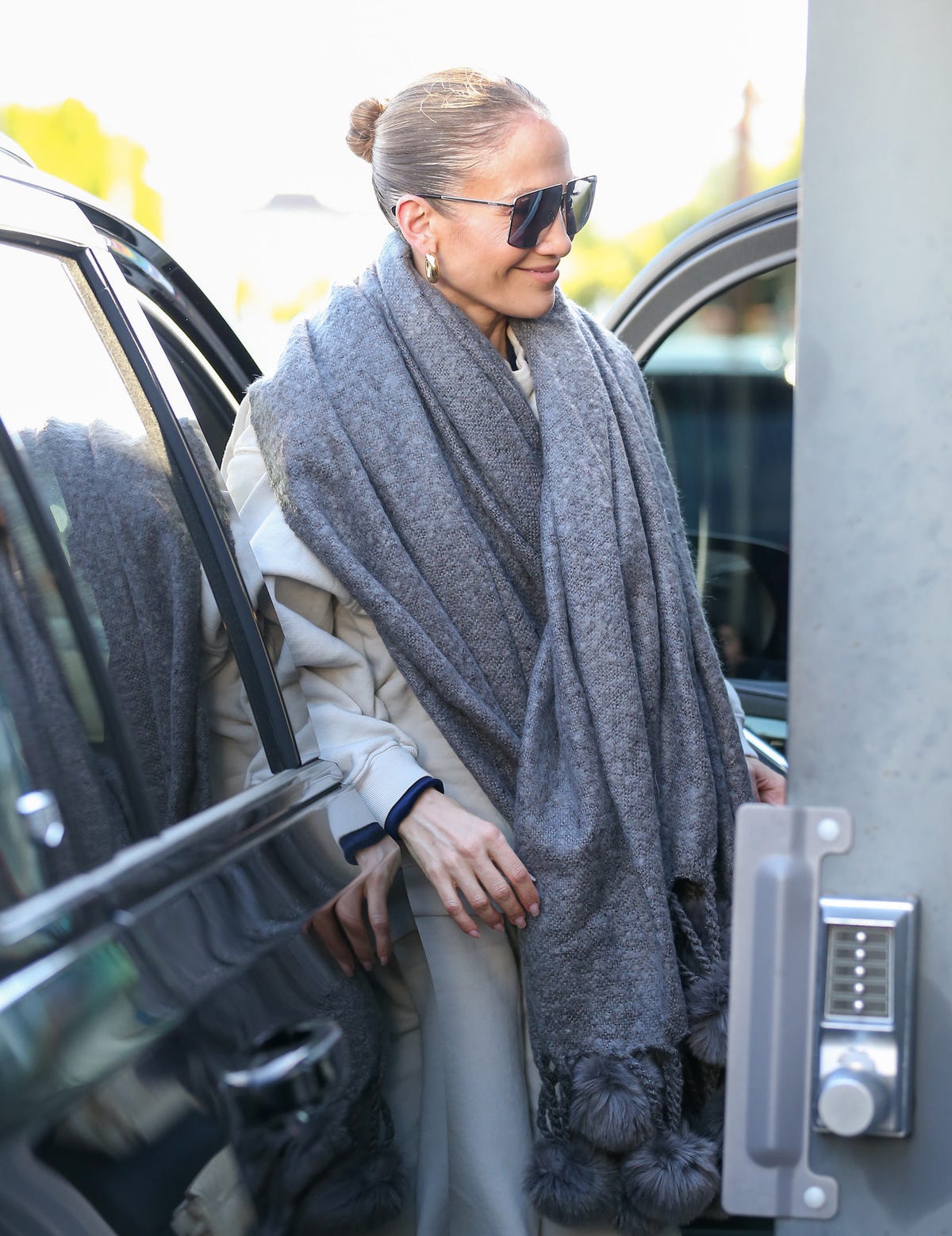 Jennifer Lopez Shares Girls Night Out Pics in Cropped Cardigan and High ...