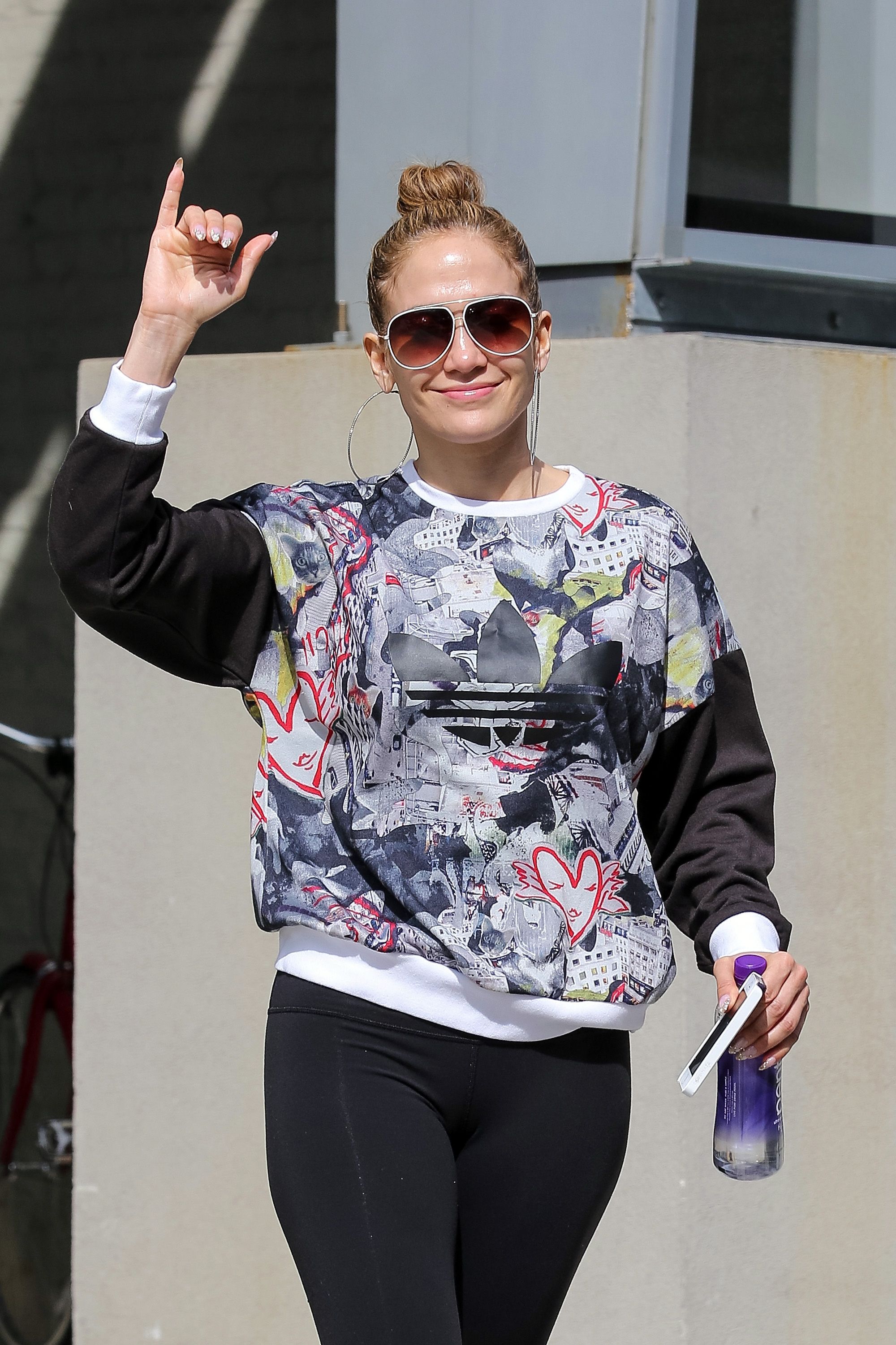 I Was Never an Athleisure Person Until I Tried These Comfy Leggings From  Jennifer Lopez's Go-To Brand