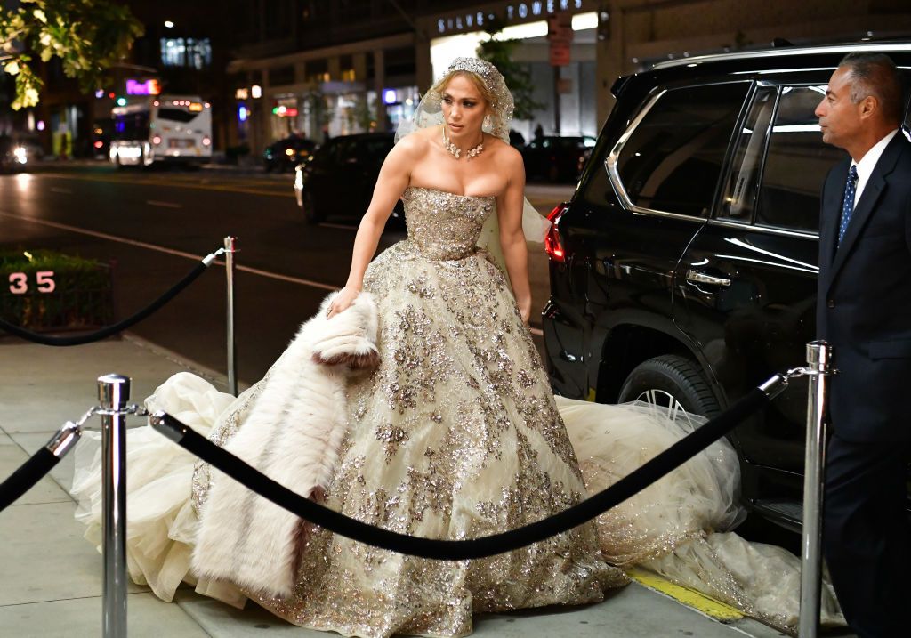 Jennifer Lopez Wore Wedding Dress With Long Train for Second Wedding