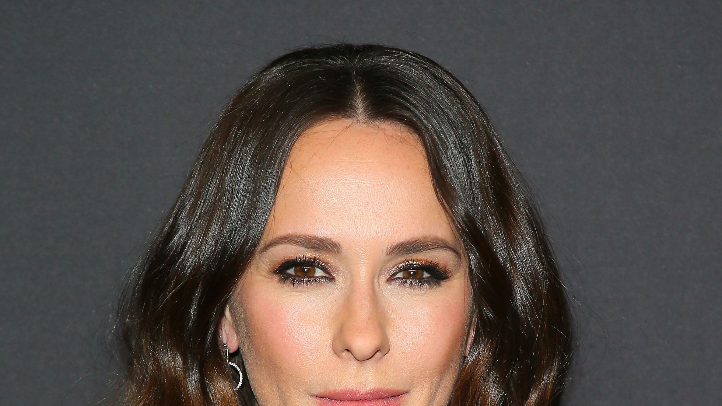 Jennifer Love Hewitt Gets Digital Breast Reduction in The Client
