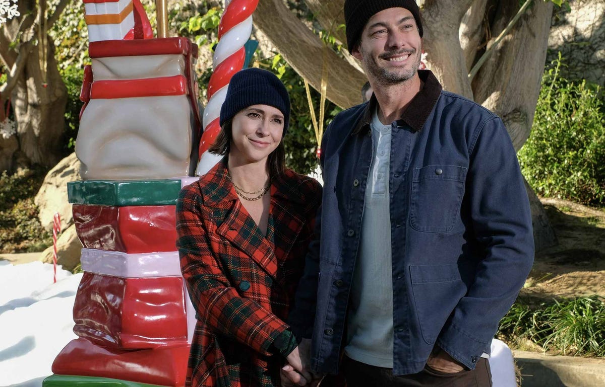 jennifer love hewitt husband brian hallisay marriage
