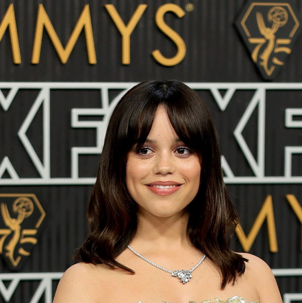 Jenna Ortega bei den 75. Primetime Emmy Awards