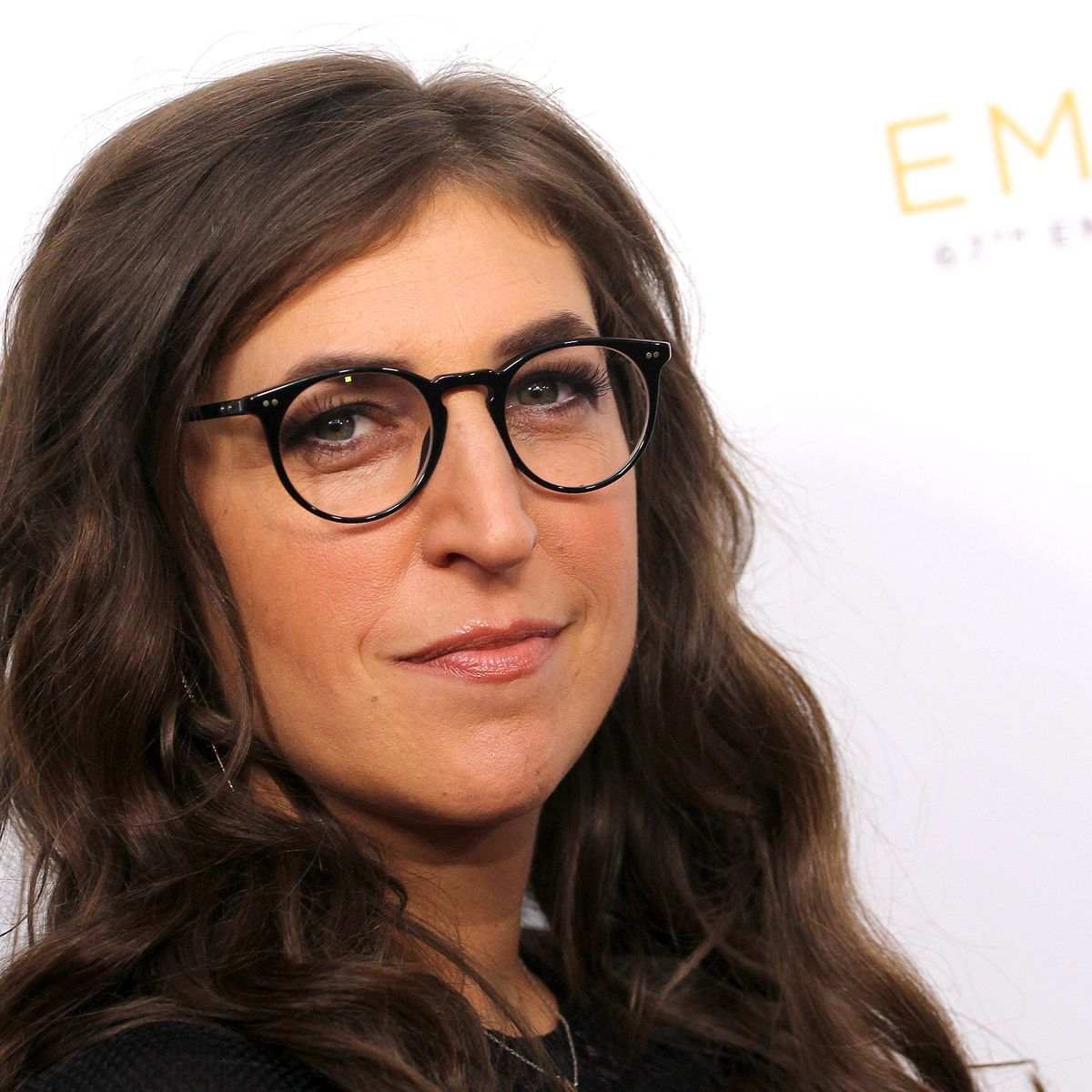 See Why Mayim Bialik S Tiktok Fired Up Jeopardy And Big Bang Theory Fans In A Big Way