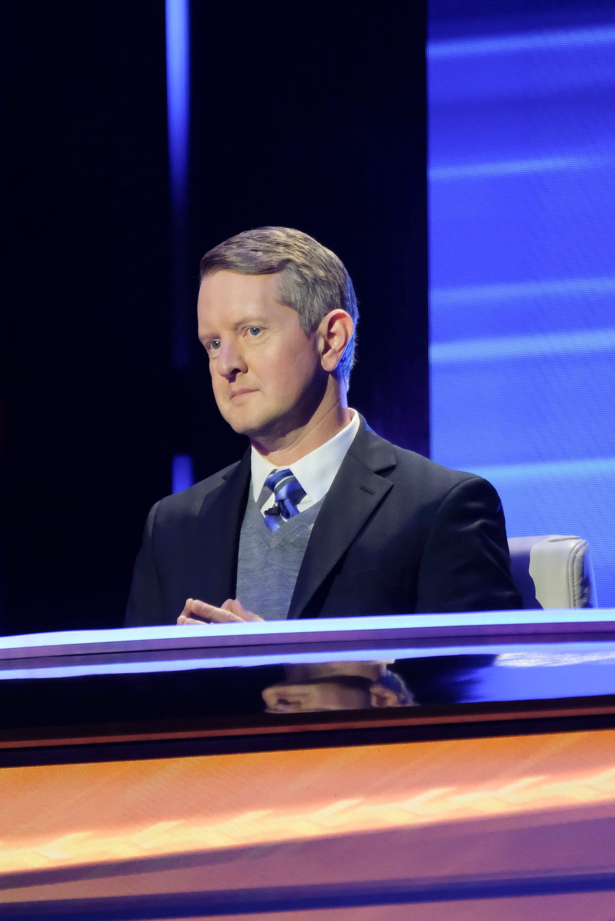abc 'jeopardy' host ken jennings mayim bialik news instagram twitter season 39