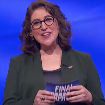 'jeopardy' host ken jennings mayim bialik