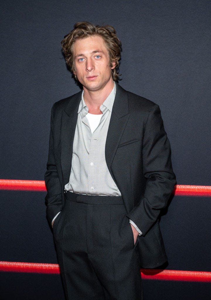 All the Funniest Twitter Reactions to Jeremy Allen White’s Calvin Klein Thirst Traps