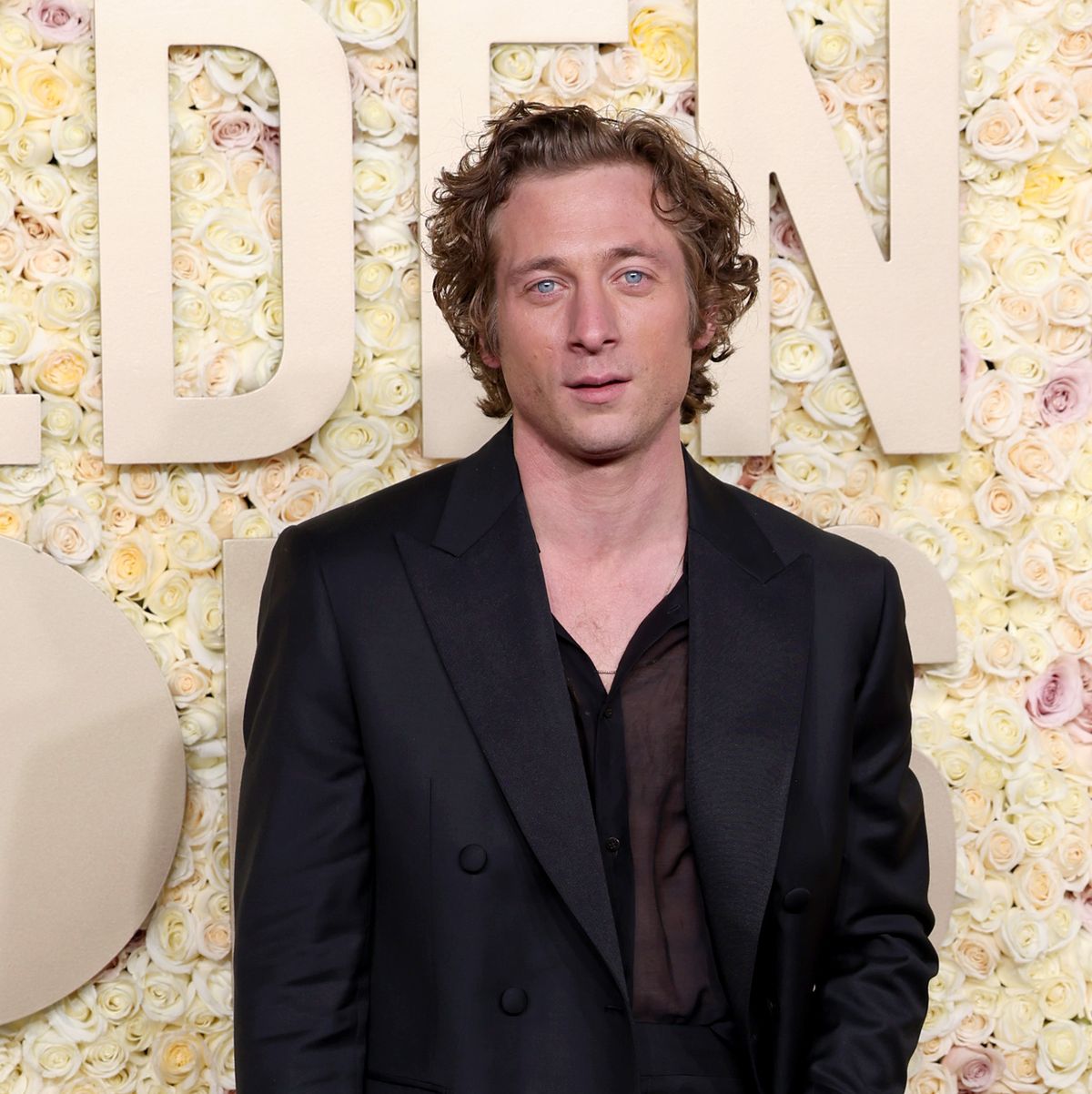 Look of the Week: Jeremy Allen White drops his pants for the New York  skyline