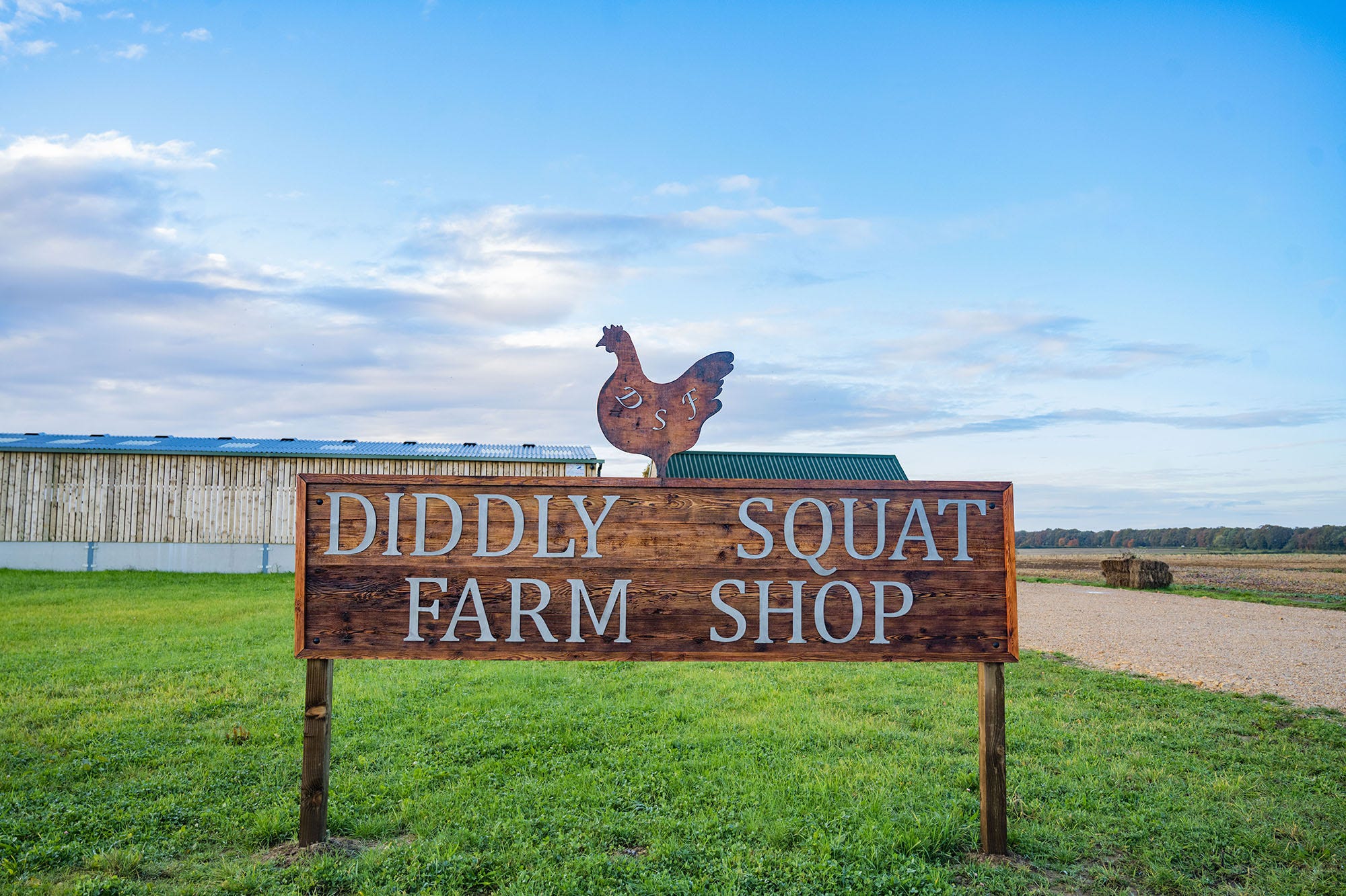 jeremy clarkson's farm chipping norton diddly squat farm shop