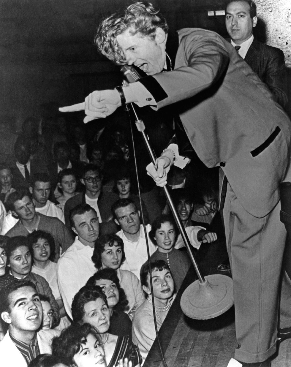 jerry lee lewis performs on stage