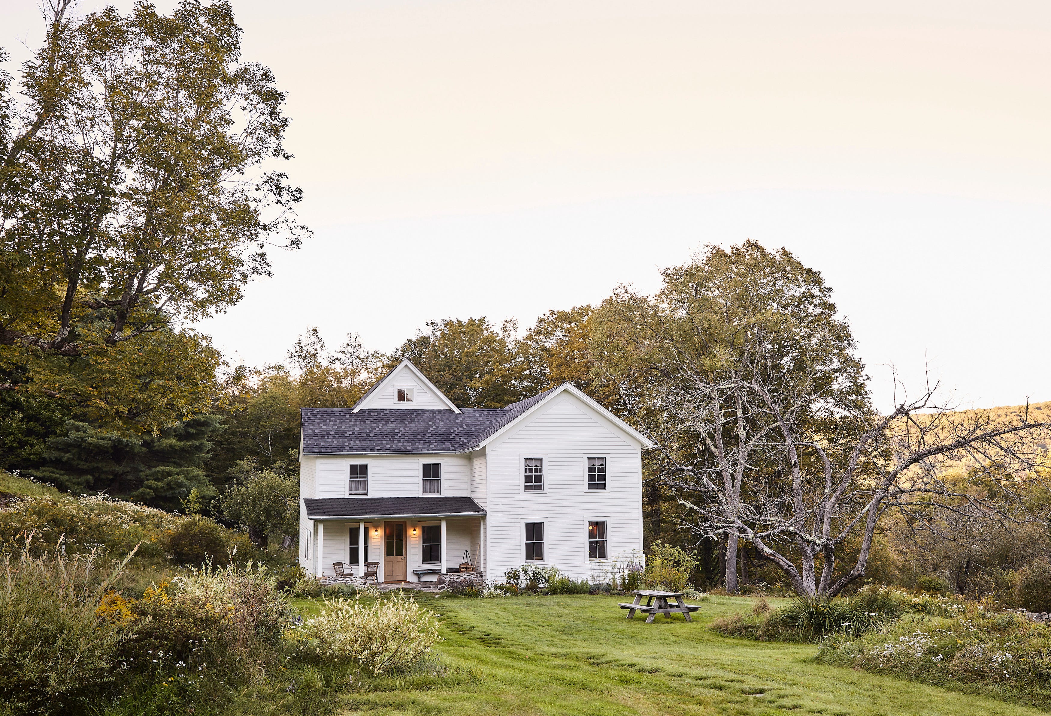 Countryside Inspiration: Embrace a Wildflower Palette Indoors