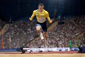 jesper hellstrom en la final de triple salto de los europeos de múnich 2022