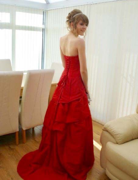 Gown, Dress, Clothing, Bridal party dress, Shoulder, Fashion model, Strapless dress, Formal wear, Red, A-line, 