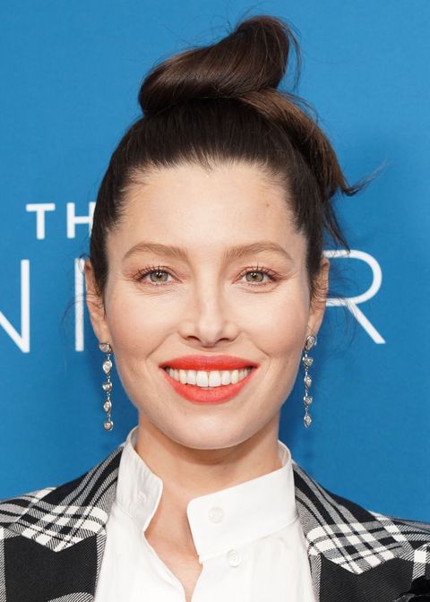 jessica biel brown hair with highlights