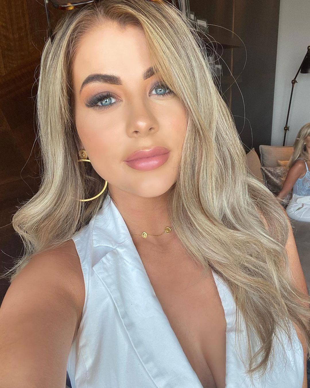 Love Island's Jessie looks completely different with blonde hair