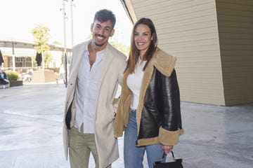 jessica bueno y luitingo posan juntos en sevilla