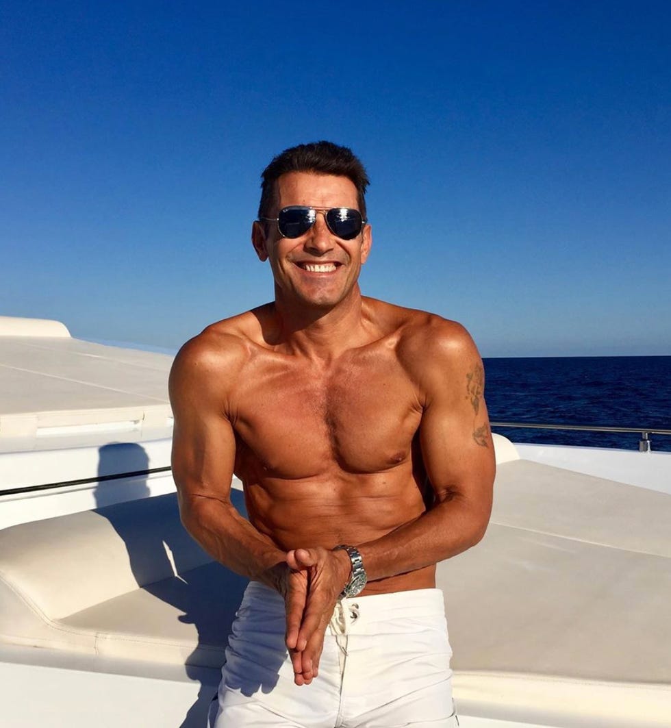 Barechested, Muscle, Vacation, Chest, Summer, Arm, Sun tanning, Chest hair, Sunglasses, Abdomen, 