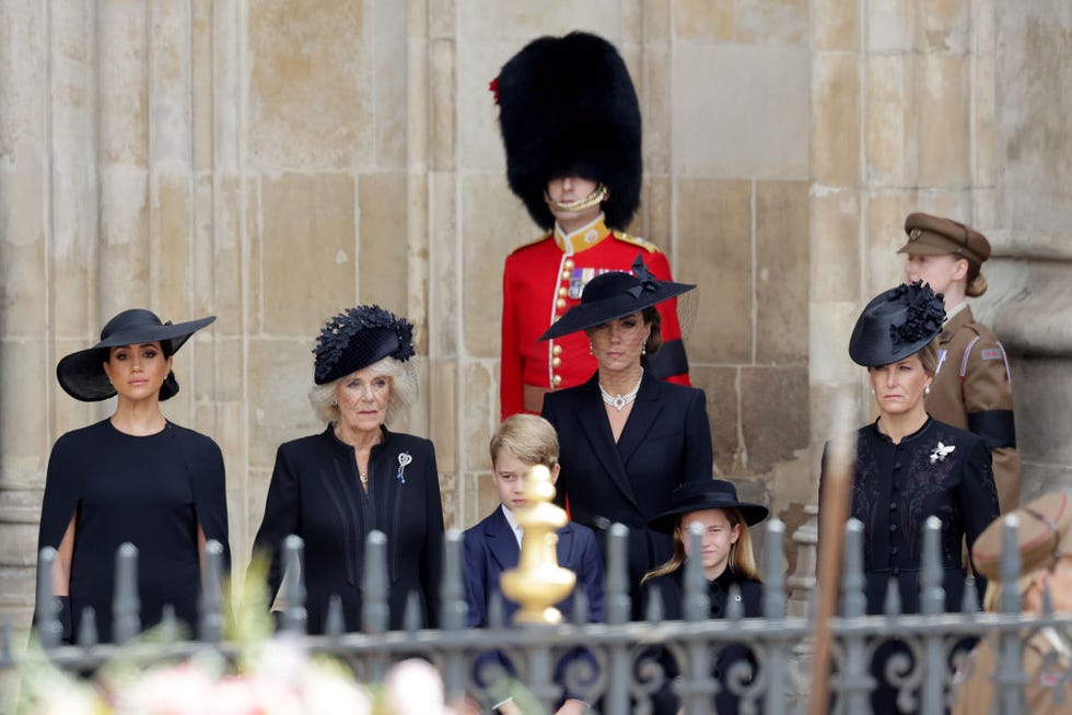 queen funeral jewellery tributes