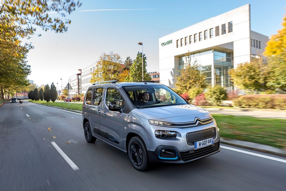 Citroën ë-Berlingo - Pasos para la carga 