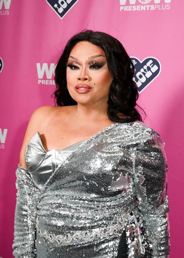 jiggly caliente