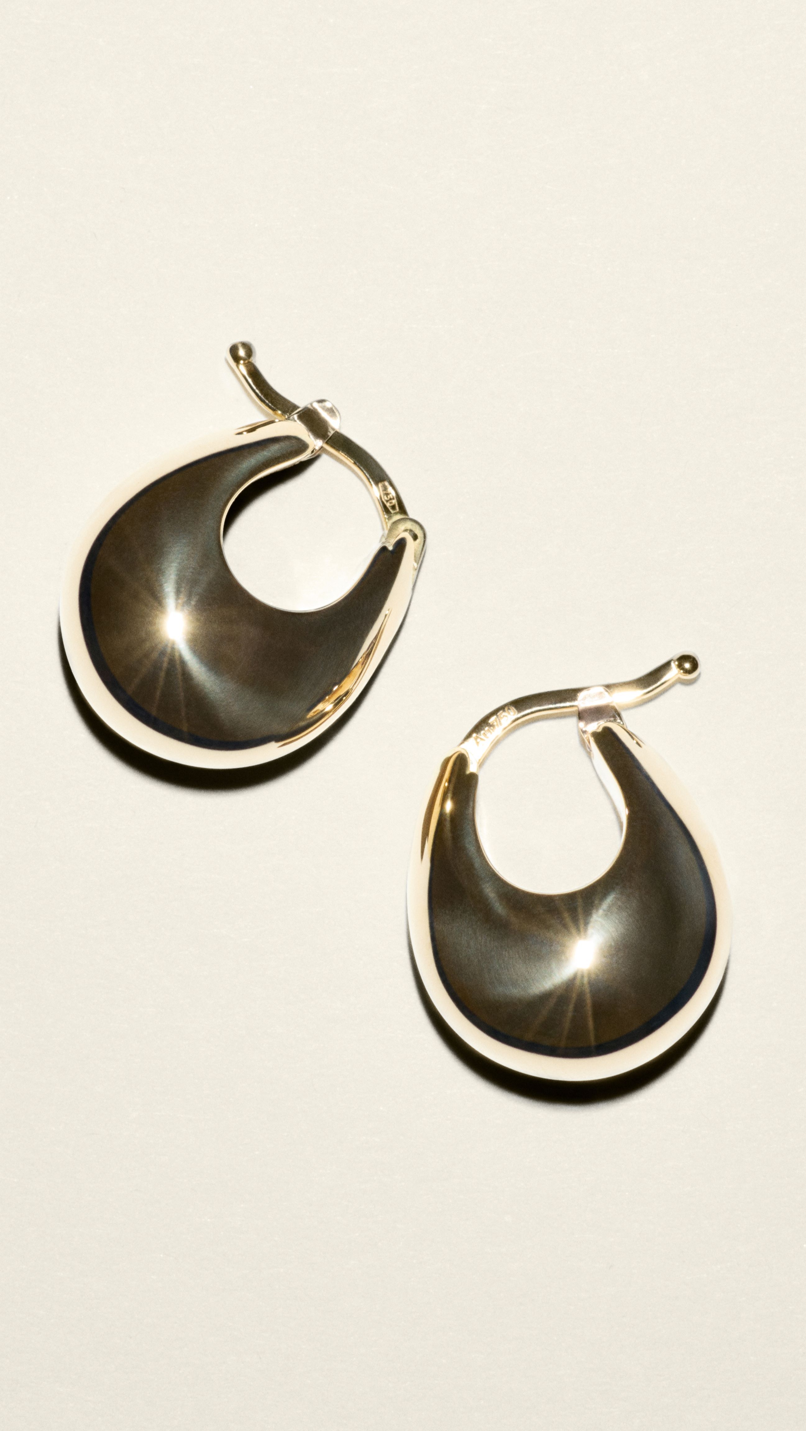 【JIL SANDER】クリスタル装飾のイヤリング JIL SANDER（ジル サンダー）｜DW5 EARCUFFS 5アイテムの詳細