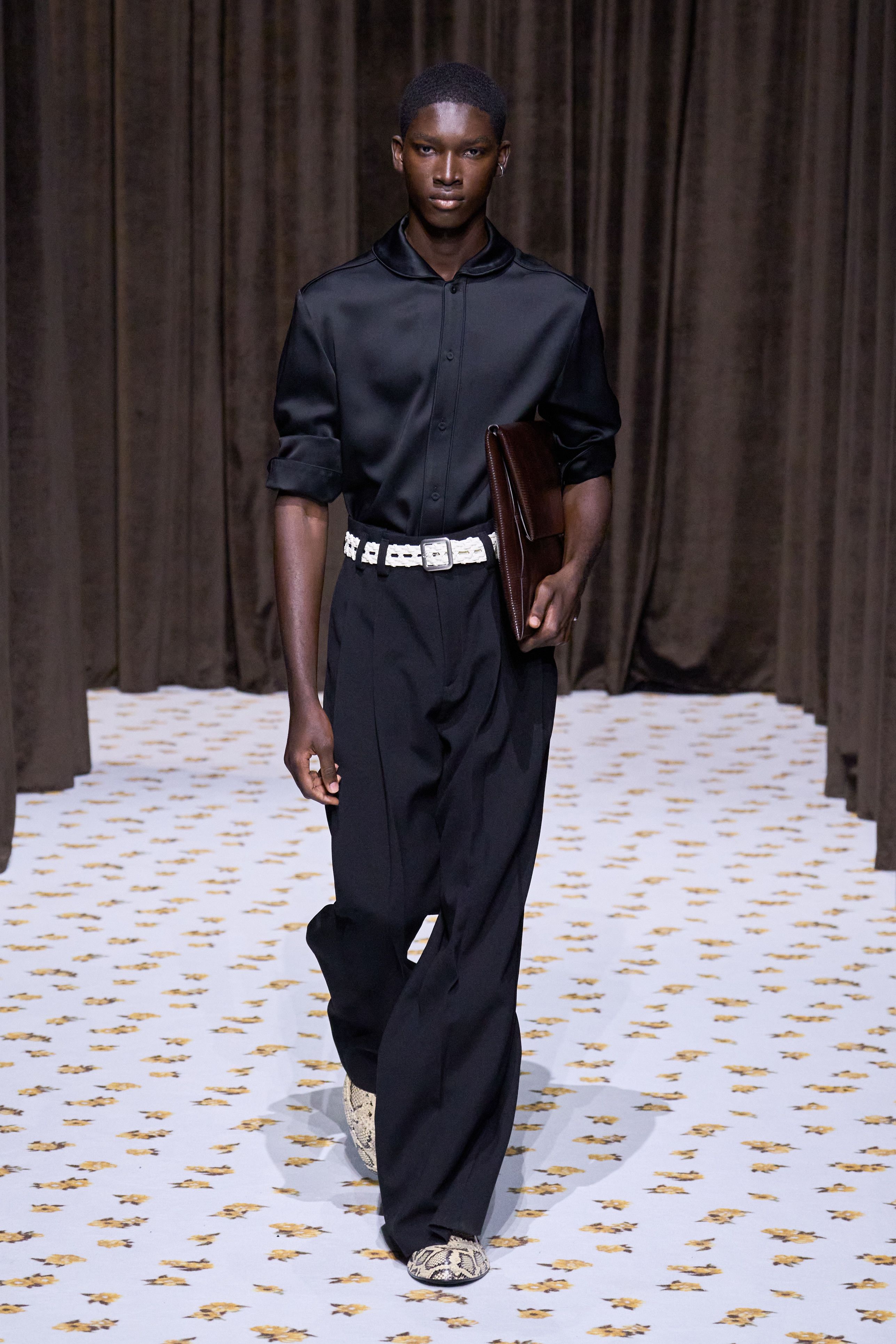 ジル サンダー（JIL SANDER）」2025春夏コレクション | ファッション | ELLE ［エル デジタル］