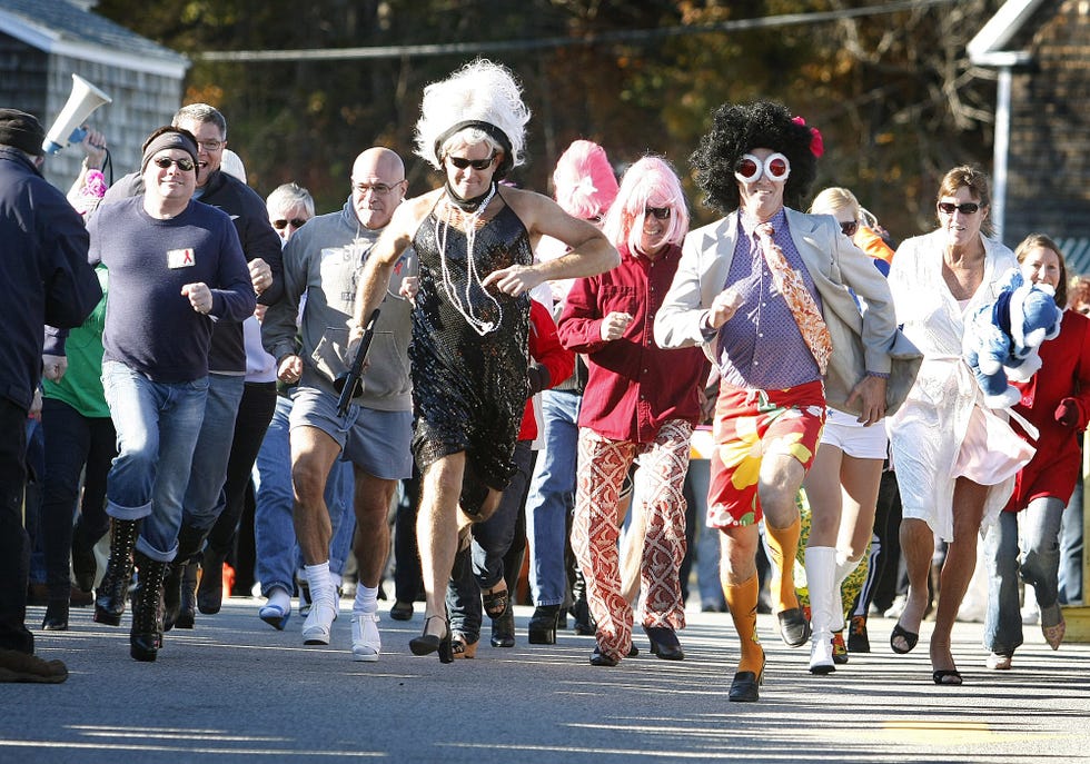 the high heel dash kicks off in perkins cove during ogunquitfest saturday october 23 2010