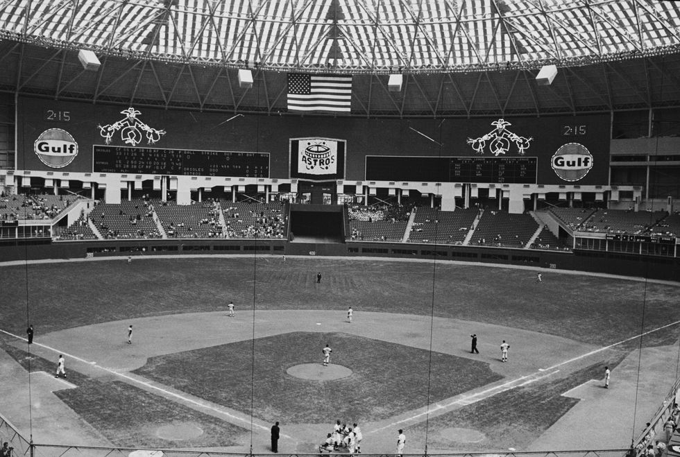first homerun scored by astros in astrodome